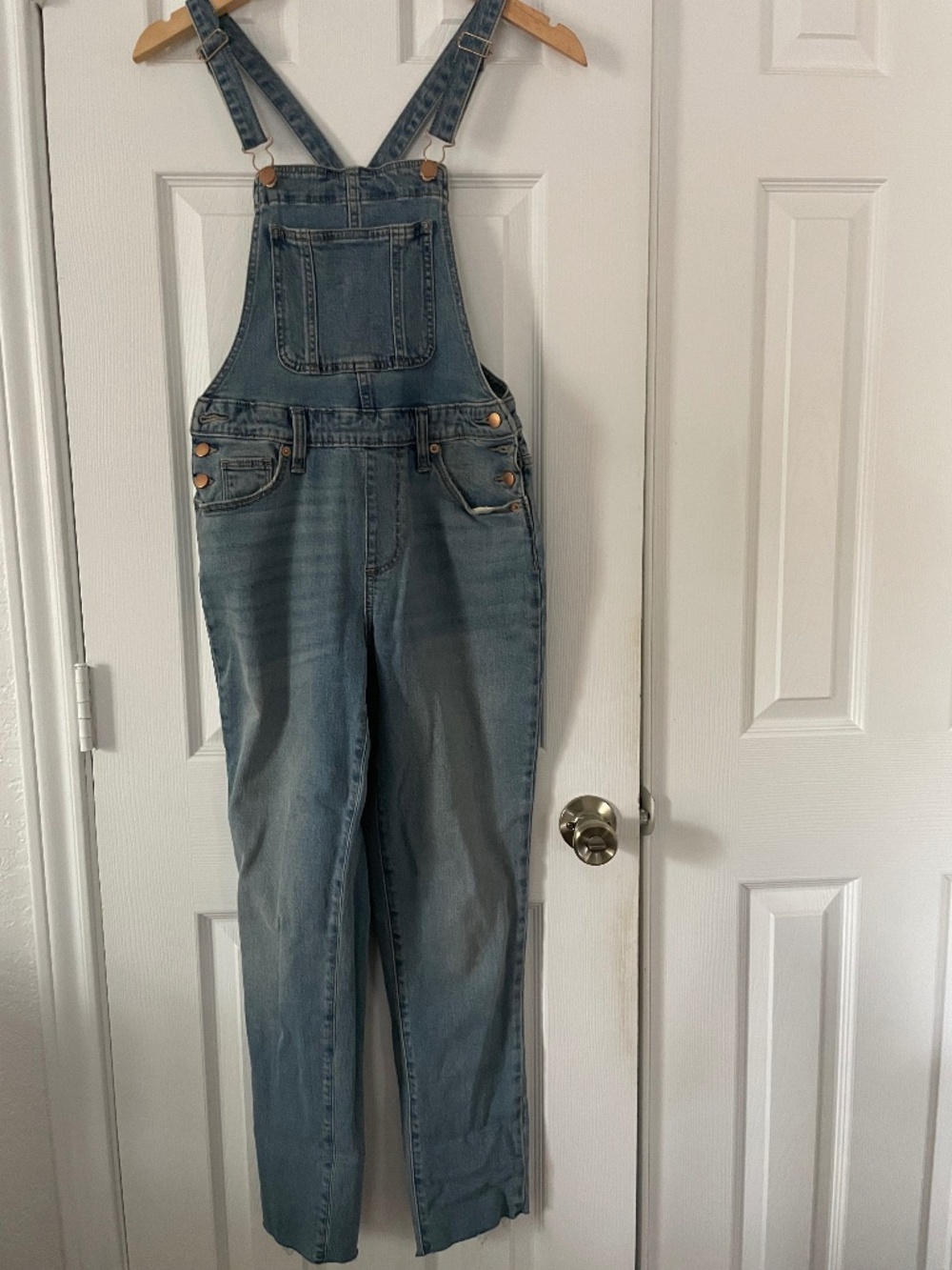 Universal Thread Overalls - Picture 1 of 3